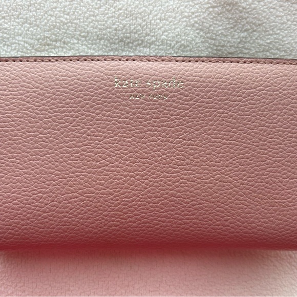 Authentic Kate Spade Wallet - Picture 4 of 6